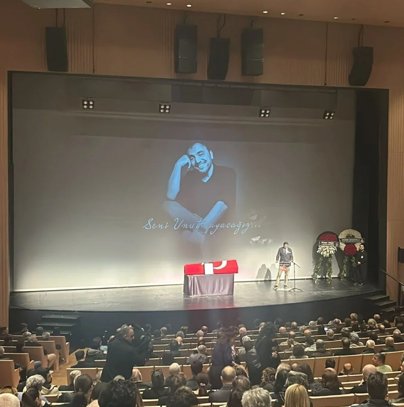 51 yaşında hayatını kaybeden Şinasi Yurtsever'e gözyaşlarıyla veda! "Bir gün tekrar buluşacağımıza eminim" - Resim: 2