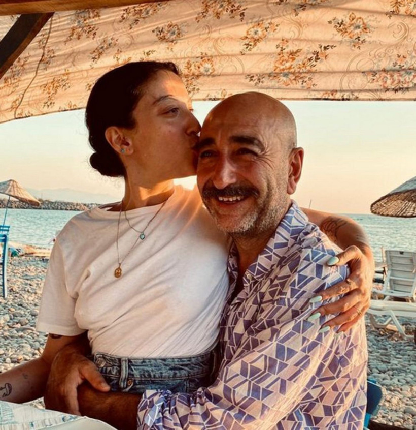 Melike Şahin'in nikâhından yeni kareler! ''Dokunmayın çok fenayım'' - Resim: 1