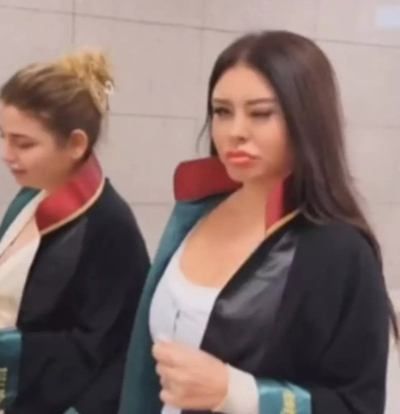 Ebru Polat'ın adliye kombini topa tutuldu! Avukatlığa geri döndü - Resim: 4