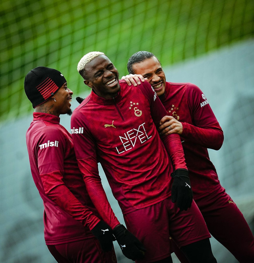 Derbi öncesi Victor Osimhen’in durumu netleşti: Union SG maçında yok, derbi belirsiz - Resim: 3