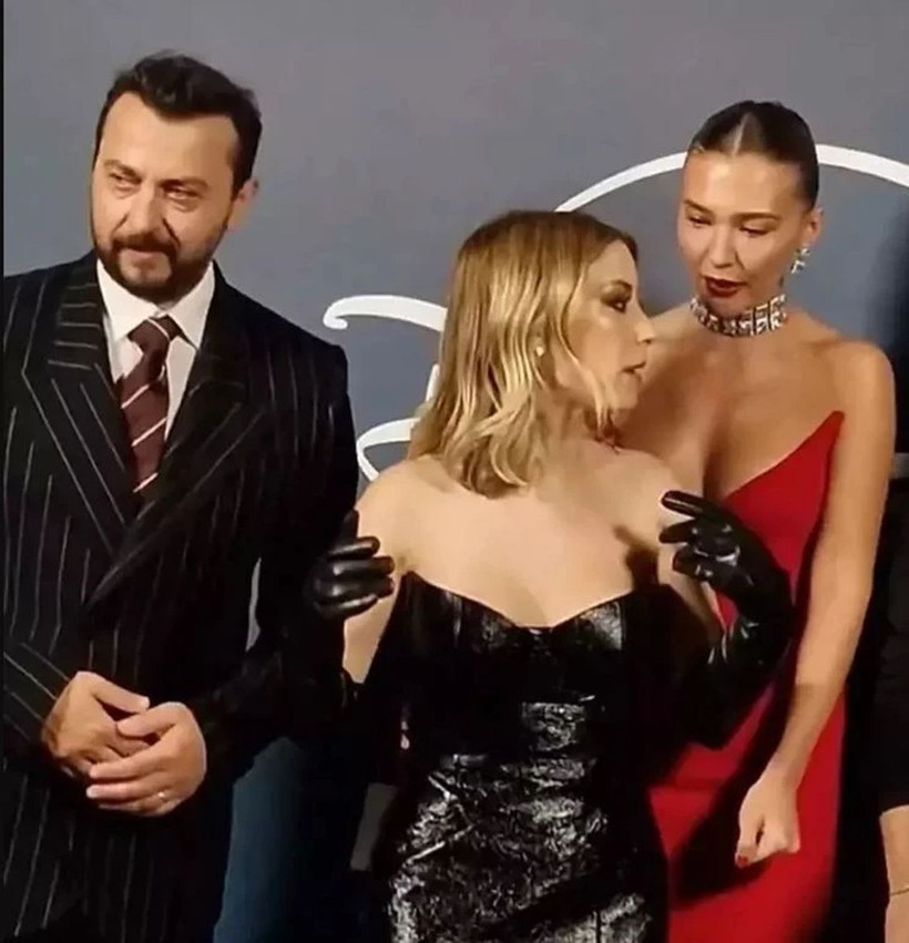 Yer kapma mücadelesi gündem olmuştu! Hazal Kaya'dan dikkat çeken Melisa Döngel açıklaması geldi! "O bir anlık bir şuursuzluk" - Resim: 2