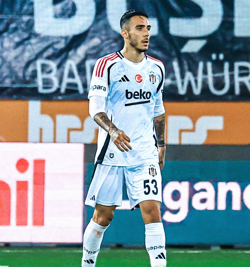 Danla Bilic bu yoruma çıldıracak! Aşk iddiasına Emirhan Topçu'nun annesi bomba yanıt verdi - Resim: 3