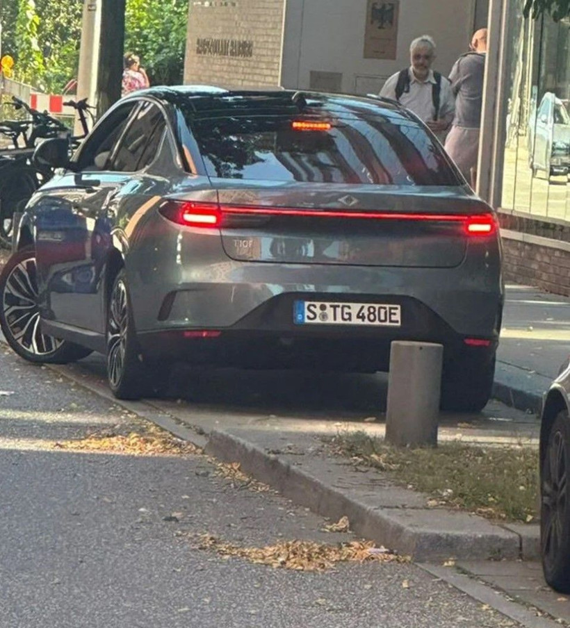 Togg T10F'e Alman plakası takıldı! İlk kez görüntülendi Türkiye'de Eylül ayında satışa çıkması bekleniyor - Fotoğraf: 3