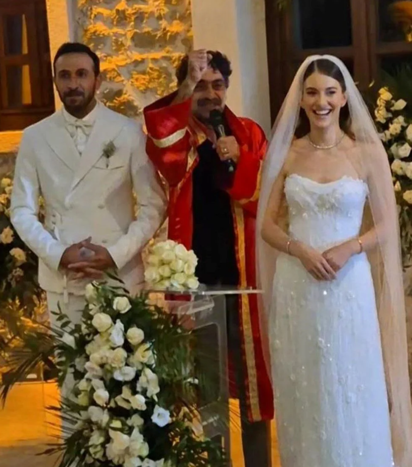 Yalı Çapkını ekibini buluşturan düğün: Beril Pozam ile Ersin Arıcı'nın mutlu günü - Resim: 3