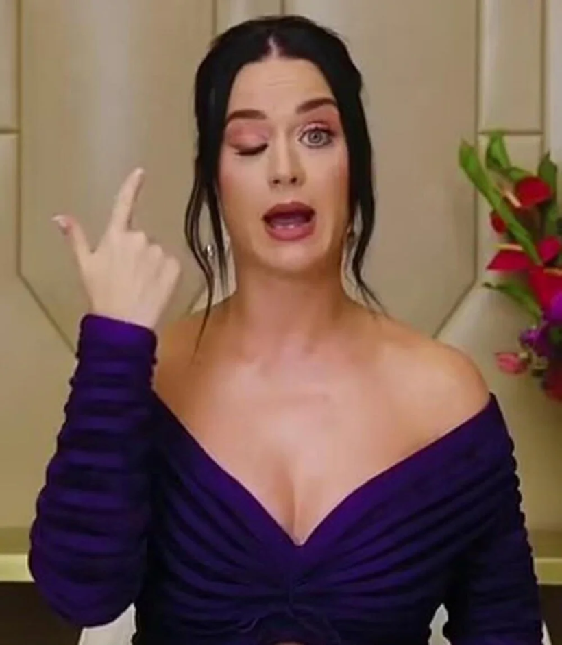 Katy Perry 'oyuncak bebek gözü hilesini' açıkladı! - Resim: 4