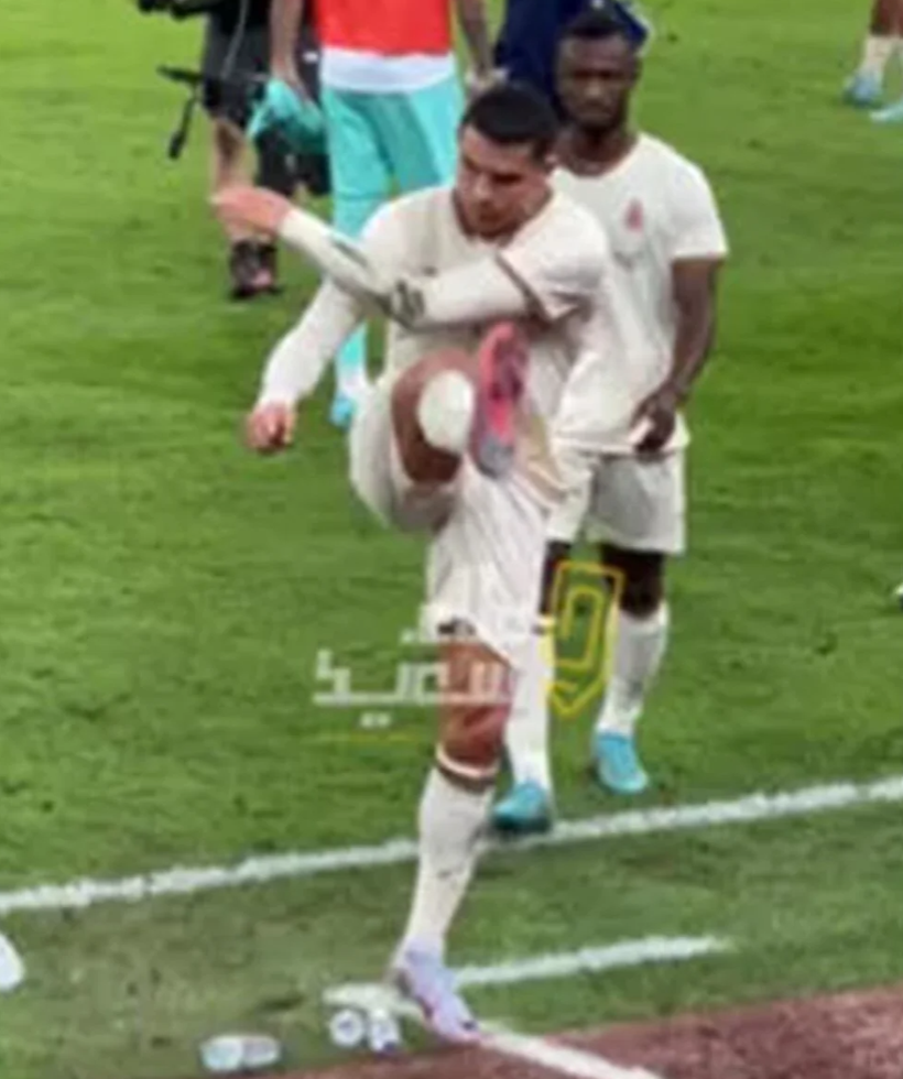 Ronaldo Messi'nin adını duyunca çıldırdı; Yaptığı hareket olay oldu - Resim: 4