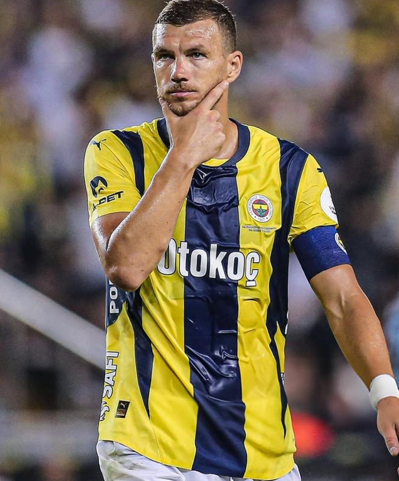 Ve Fenerbahçe'de Edin Dzeko gidiyor; Takımını duyan taraftar şok olacak - Resim: 3