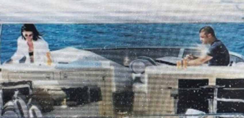 Emir Sarıgül ile Sibel Can tatilde - Resim : 2