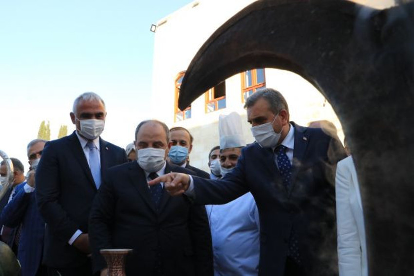 Kültür ve Turizm Bakanı Ersoy: Göbeklitepe yakınında 11 yeni tepe daha keşfedildi - Resim : 3