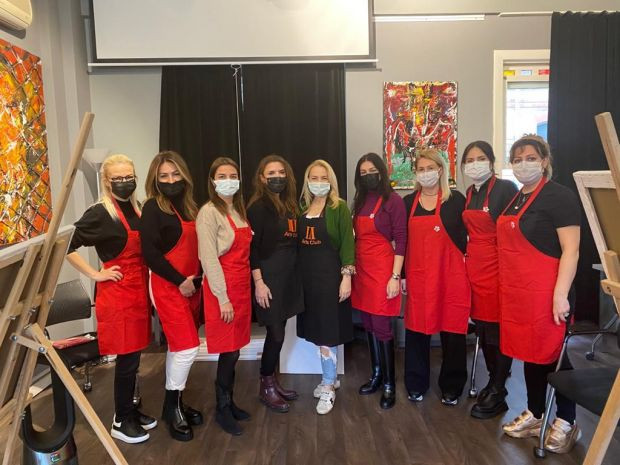 Kızılay, hayırsever kadınları sanatla buluşturdu - Resim : 2