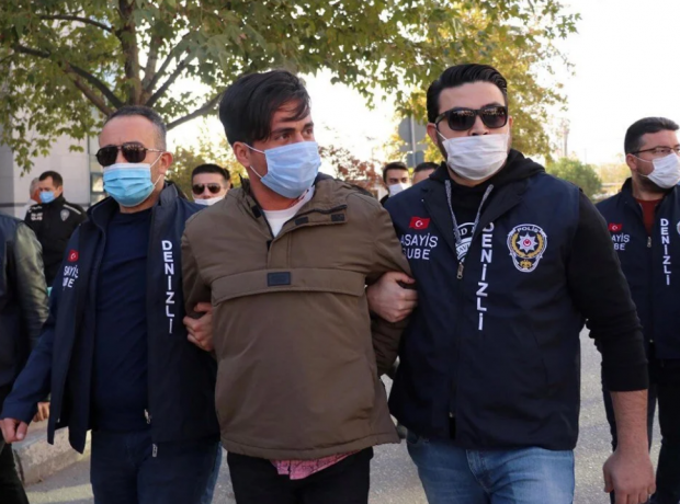 Katiline 'Ölmeden son bir defa öpeyim' diye yalvarmış - Resim : 2