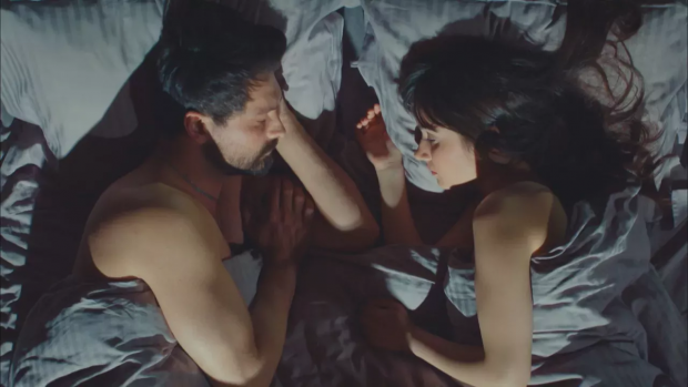 Yasak Elma'da büyük aşk bitti! Zeynep'in eşi kim? - Resim : 2