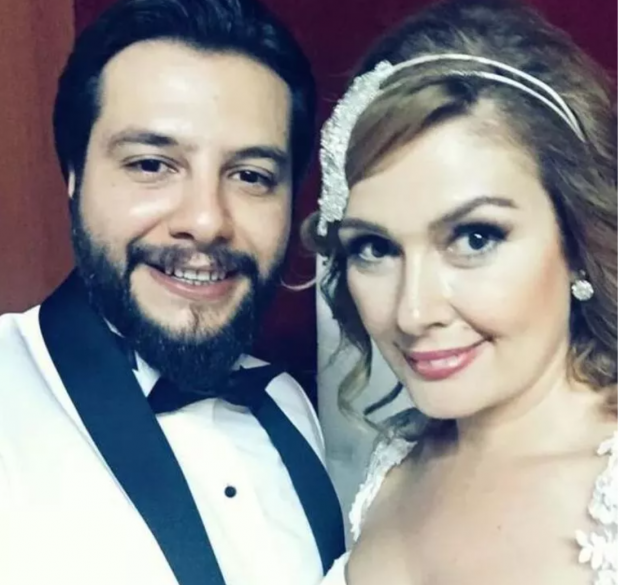 Amasya’da tiyatrocuları taşıyan araç kaza yaptı: 3 ölü, 8 yaralı - Resim : 3