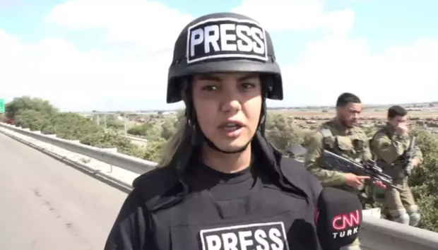 CNN TÜRK yayını engellendi! İsrail askerleri silah doğrulttu - Resim : 1