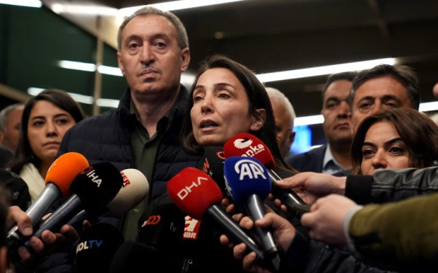 Sırrı Süreyya Önder'in durumu kritik! Ameliyatı 12 saat sürdü... Yeni açıklama geldi - Resim : 5