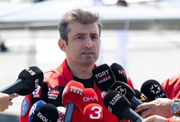 Büyük gurur: Mavi Vatan'ın Muhafızları İstanbul Boğazı'nda... Cumhurbaşkanı Erdoğan Türk donanmasını selamladı - Resim : 3