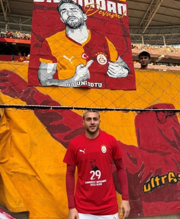 Galatasaray-Göztepe maçı öncesi dikkat çeken olay: Barış Alper Yılmaz hemen tribüne gitti - Resim : 1