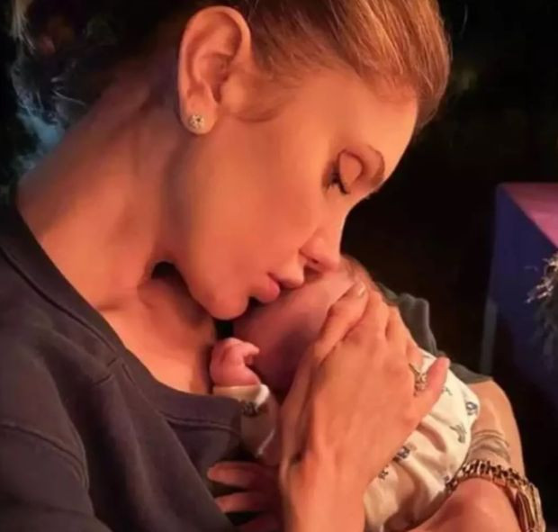 Leyla Mizrahi uykusunda hayatını kaybetti! &Ouml;l&uuml;m nedeni belli oldu - Resim : 1