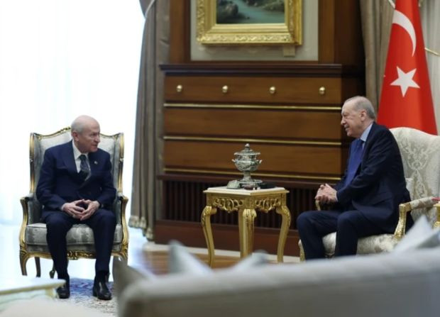 Beştepe'de kritik zirve! Cumhurbaşkanı Erdoğan, Bahçeli ile bir araya geldi - Resim : 1
