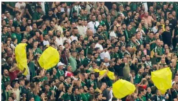 Kocaeli tribünlerinde Amedspor taraftarına sarı poşet sallayan şüphelilere soruşturma - Resim : 1