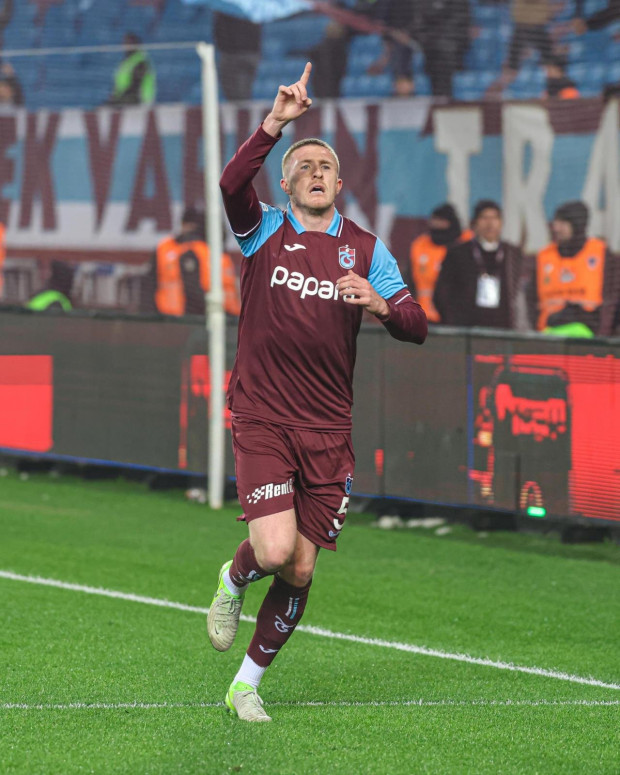 Trabzonspor yıldız oyuncunun sözleşmesini feshetti - Resim : 1