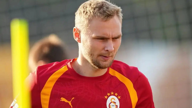 Galatasaray'da yıldız futbolcunun sözleşmesi feshedildi - Resim : 1
