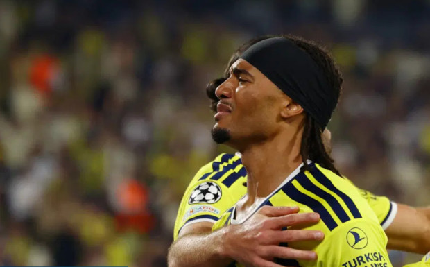 Şampiyonlar Ligi'ne Roma beraberliğiyle başladı... İsmail Kartal, Fenerbahçe tarihine geçti! - Resim : 2