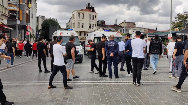 D&ouml;viz b&uuml;rosu kan g&ouml;l&uuml;ne d&ouml;nd&uuml;! 3 &ouml;l&uuml;, 1 yaralı var - Resim : 3