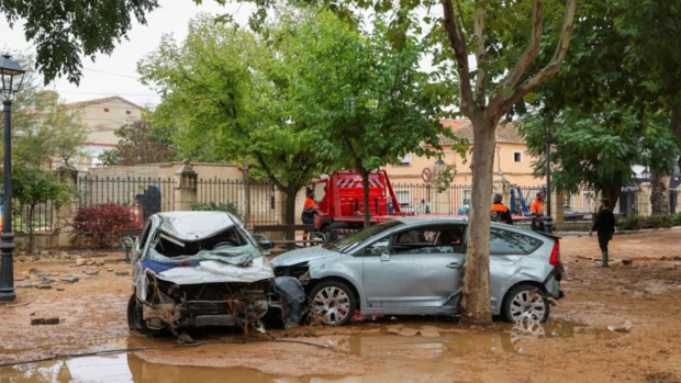 İspanya'da sel felaketi: Yollar göle döndü, insanlar evlerinde mahsur kaldı - Resim : 2