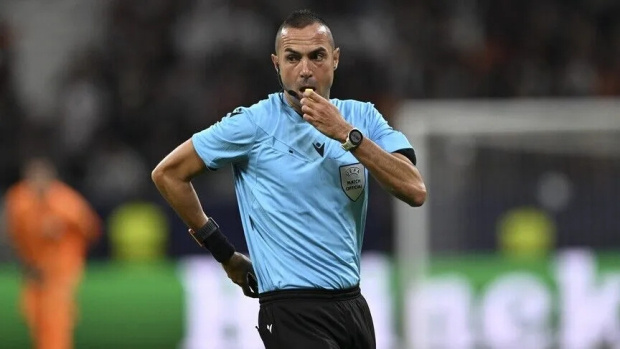 Galatasaray-Barcelona maçı öncesi 'karaborsa' operasyonu: 9 gözaltı - Resim : 1
