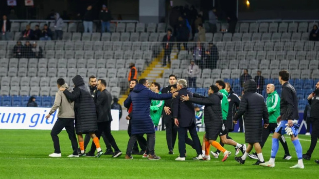 Nuri Şahin'den Orhan Ak ile kavga iddiasına yanıt: Yardımcısı hakaret etti - Resim : 1