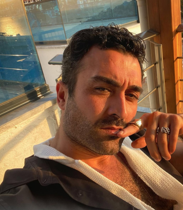 Ecem Çalhan ve Tolga Sala başrolde: 'Zeytin Çiçekleri' dizisi sete çıktı - Resim : 2