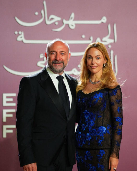 15 yıl sonra 'muhteşem' buluşma: Halit Ergenç ve Meryem Uzerli "İmroz'da Bahar" ile karşımızda! - Resim : 1