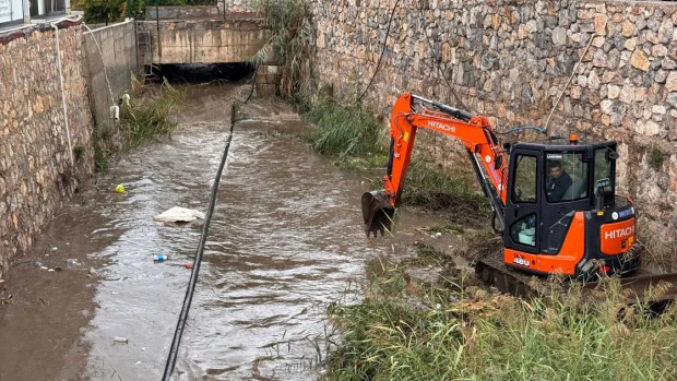 Turizm cennetinde felaket! İlk fotoğraflar geldi: İş yerleri sular altında kaldı! - Resim : 1