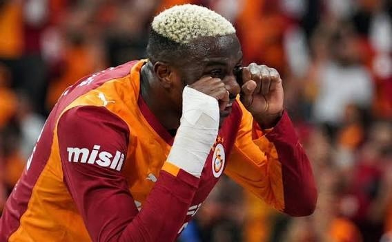 Victor Osimhen'den Fenerbahçe derbisinde olay gol sevinci! - Resim : 1