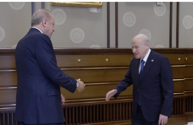 Cumhurbaşkanı Erdoğan, MHP Genel Başkanı Bahçeli'yi kabul etti - Resim : 1