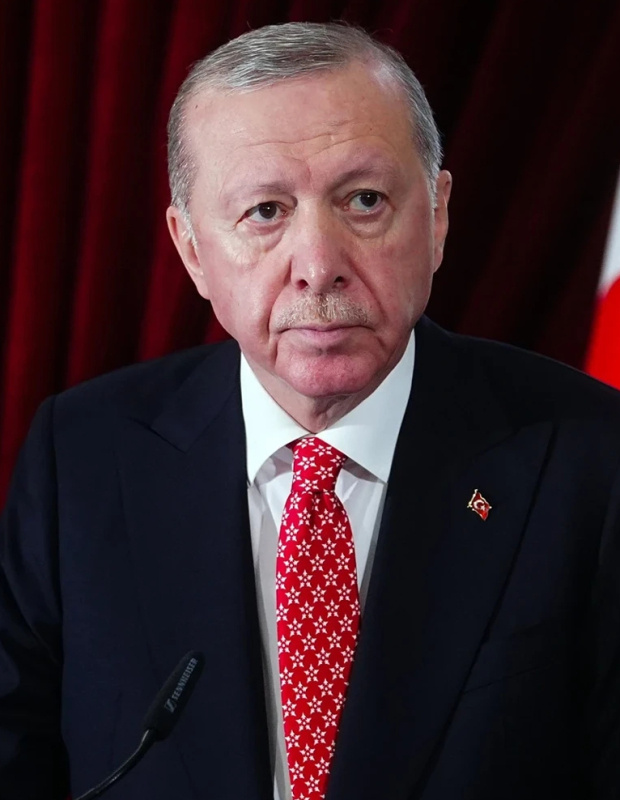 Anıtkabir'deki törende taktı! Cumhurbaşkanı Erdoğan'ın kravatında dikkat çeken KAAN ayrıntısı - Resim : 2