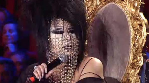 Bülent Ersoy programa böyle çıktı olay oldu! Fiyatı dudak uçuklattı - Resim: 4