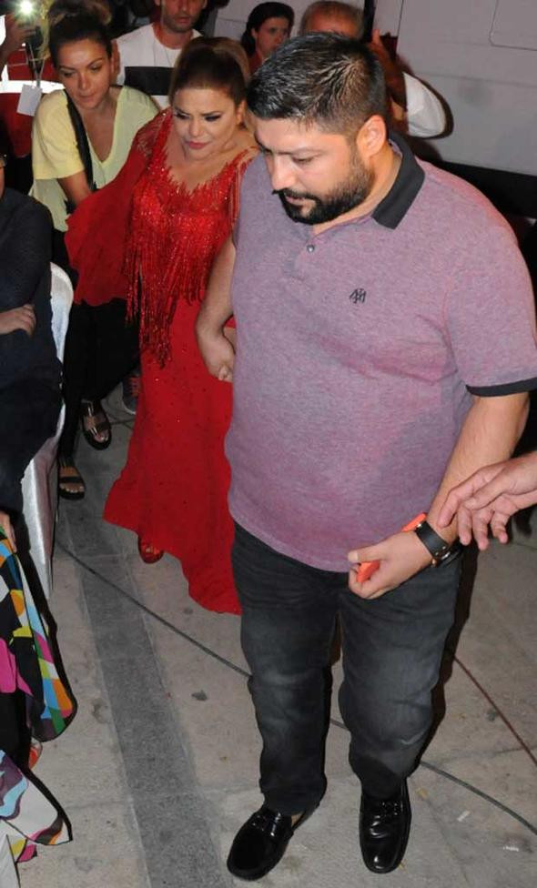 Kibariye sonunda fena patladı: Ben şerefli, namuslu bir kadınım - Resim: 1