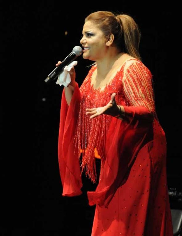 Kibariye sonunda fena patladı: Ben şerefli, namuslu bir kadınım - Resim: 3