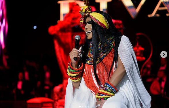 Bülent Ersoy’un kürk isyanı - Resim: 1